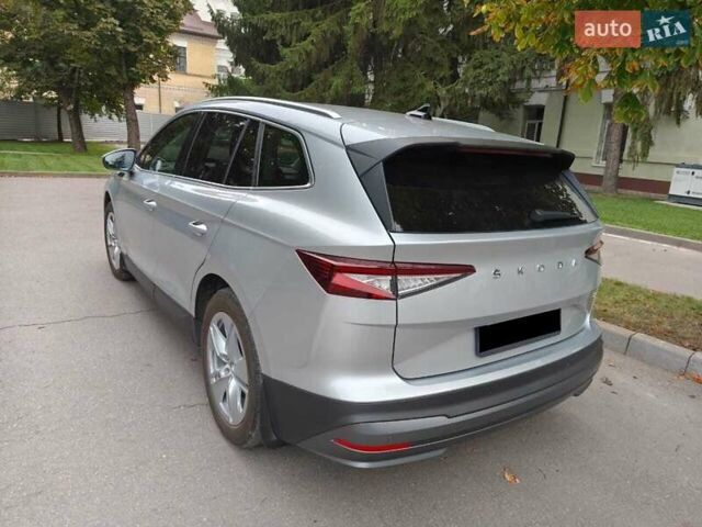 Серый Шкода Enyaq iV, объемом двигателя 0 л и пробегом 43 тыс. км за 29000 $, фото 6 на Automoto.ua