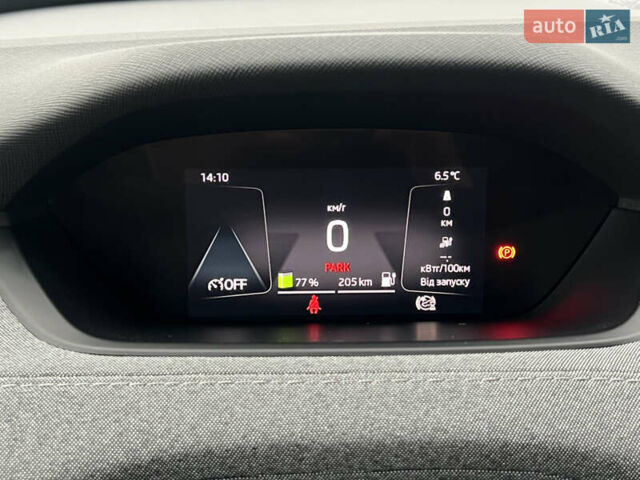 Серый Шкода Enyaq iV, объемом двигателя 0 л и пробегом 65 тыс. км за 22000 $, фото 52 на Automoto.ua