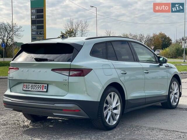 Серый Шкода Enyaq iV, объемом двигателя 0 л и пробегом 34 тыс. км за 22990 $, фото 6 на Automoto.ua
