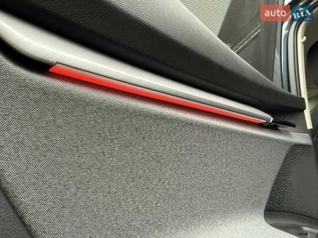 Серый Шкода Enyaq iV, объемом двигателя 0 л и пробегом 190 тыс. км за 21600 $, фото 64 на Automoto.ua