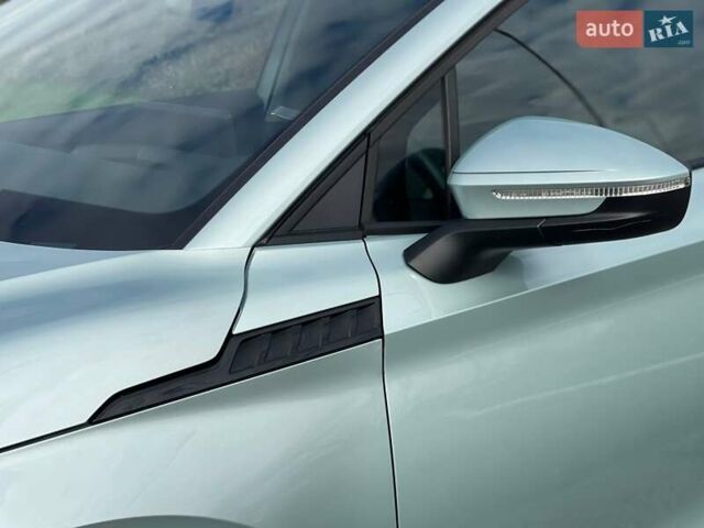 Серый Шкода Enyaq iV, объемом двигателя 0 л и пробегом 34 тыс. км за 22990 $, фото 8 на Automoto.ua