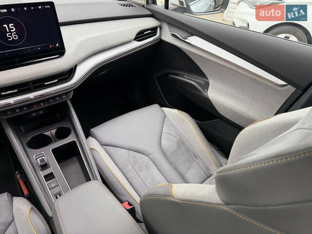 Сірий Шкода Enyaq iV, об'ємом двигуна 0 л та пробігом 190 тис. км за 22500 $, фото 23 на Automoto.ua
