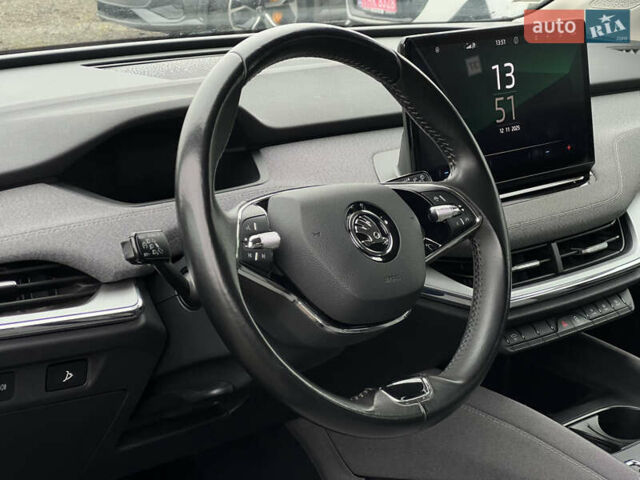 Серый Шкода Enyaq iV, объемом двигателя 0 л и пробегом 65 тыс. км за 22000 $, фото 24 на Automoto.ua