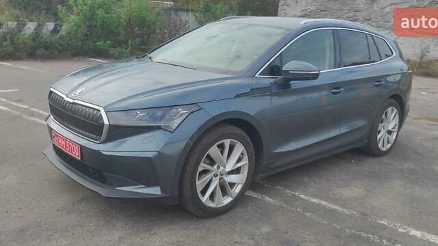 Серый Шкода Enyaq iV, объемом двигателя 0 л и пробегом 256 тыс. км за 20900 $, фото 1 на Automoto.ua