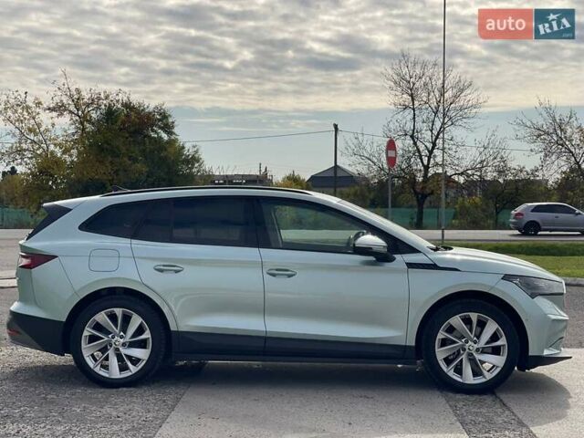 Серый Шкода Enyaq iV, объемом двигателя 0 л и пробегом 34 тыс. км за 22990 $, фото 7 на Automoto.ua