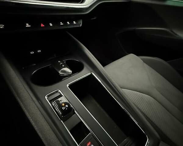 Сірий Шкода Enyaq iV, об'ємом двигуна 0 л та пробігом 189 тис. км за 20900 $, фото 26 на Automoto.ua