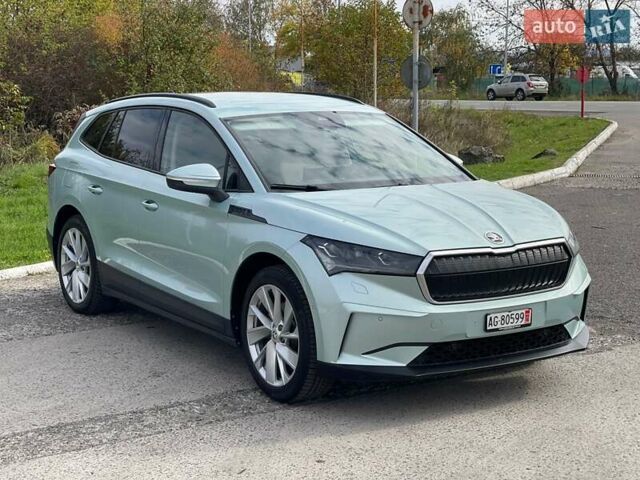 Серый Шкода Enyaq iV, объемом двигателя 0 л и пробегом 34 тыс. км за 22990 $, фото 1 на Automoto.ua