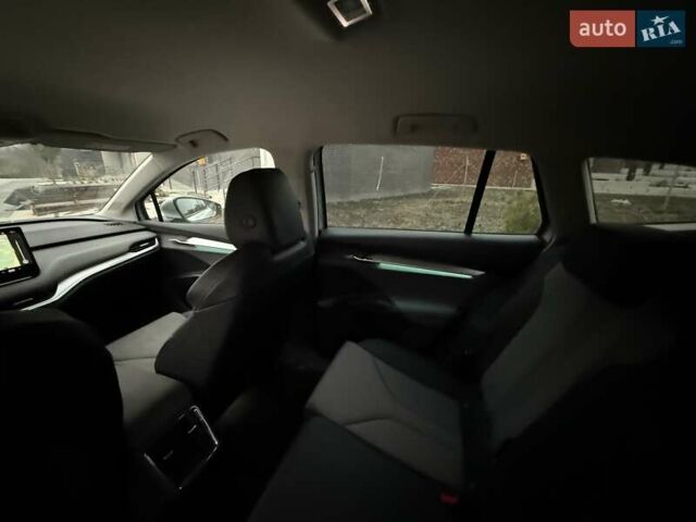 Серый Шкода Enyaq iV, объемом двигателя 0 л и пробегом 189 тыс. км за 19999 $, фото 29 на Automoto.ua