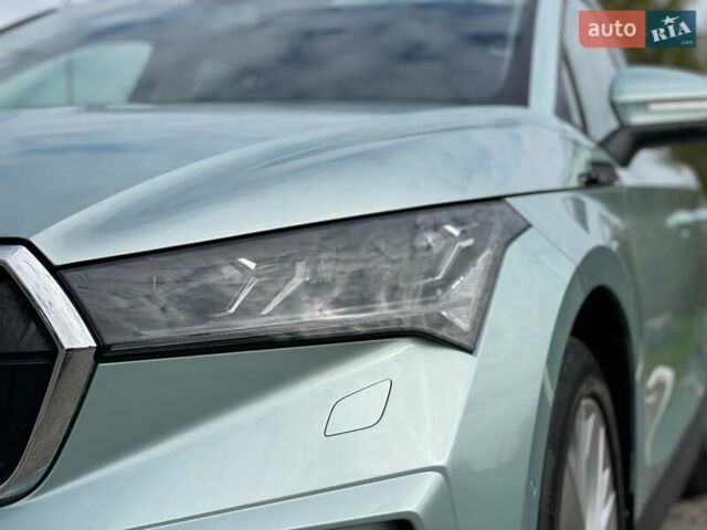 Серый Шкода Enyaq iV, объемом двигателя 0 л и пробегом 34 тыс. км за 22990 $, фото 16 на Automoto.ua