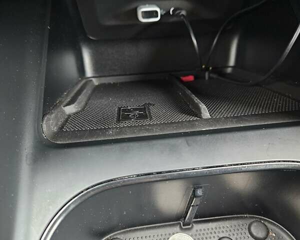 Сірий Шкода Enyaq iV, об'ємом двигуна 0 л та пробігом 70 тис. км за 24200 $, фото 12 на Automoto.ua