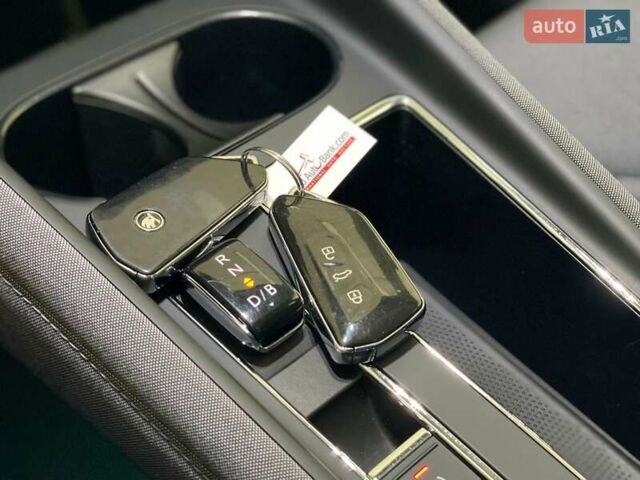 Шкода Enyaq iV 2022 в Луцке на Automoto.ua Серый Шкода Enyaq iV, объемом двигателя 0 л и пробегом 65 тыс. км за 21499 $, фото 7 на Automoto.ua