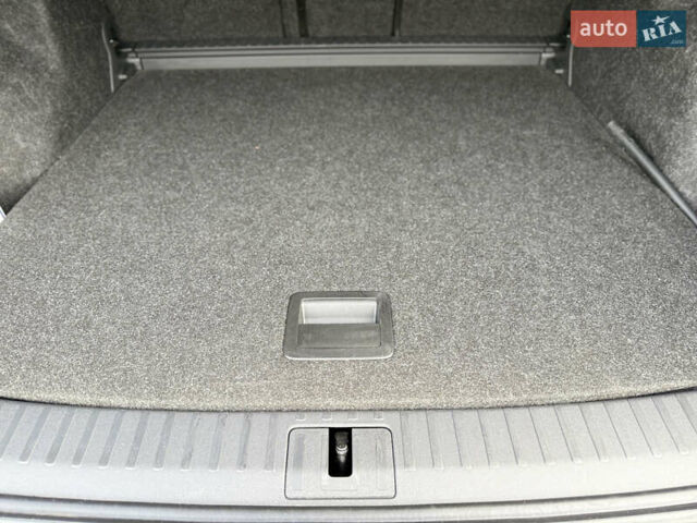 Сірий Шкода Enyaq iV, об'ємом двигуна 0 л та пробігом 169 тис. км за 24600 $, фото 74 на Automoto.ua