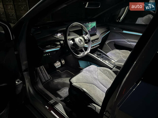 Серый Шкода Enyaq iV, объемом двигателя 0 л и пробегом 202 тыс. км за 25950 $, фото 23 на Automoto.ua