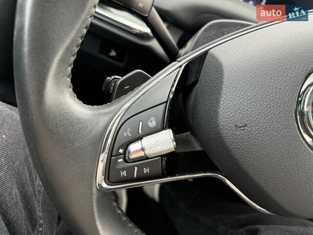 Сірий Шкода Enyaq iV, об'ємом двигуна 0 л та пробігом 169 тис. км за 24600 $, фото 58 на Automoto.ua