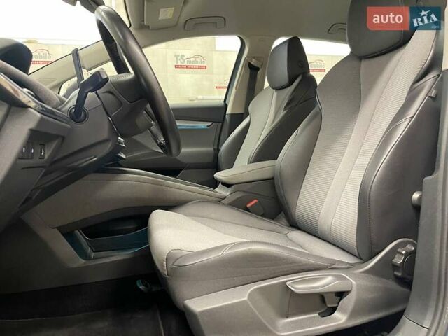 Шкода Enyaq iV 2022 в Луцке на Automoto.ua Серый Шкода Enyaq iV, объемом двигателя 0 л и пробегом 65 тыс. км за 21499 $, фото 2 на Automoto.ua