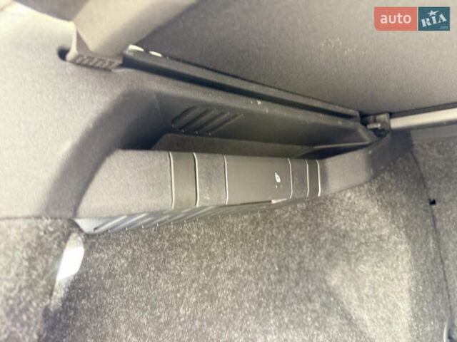 Сірий Шкода Enyaq iV, об'ємом двигуна 0 л та пробігом 169 тис. км за 24600 $, фото 76 на Automoto.ua