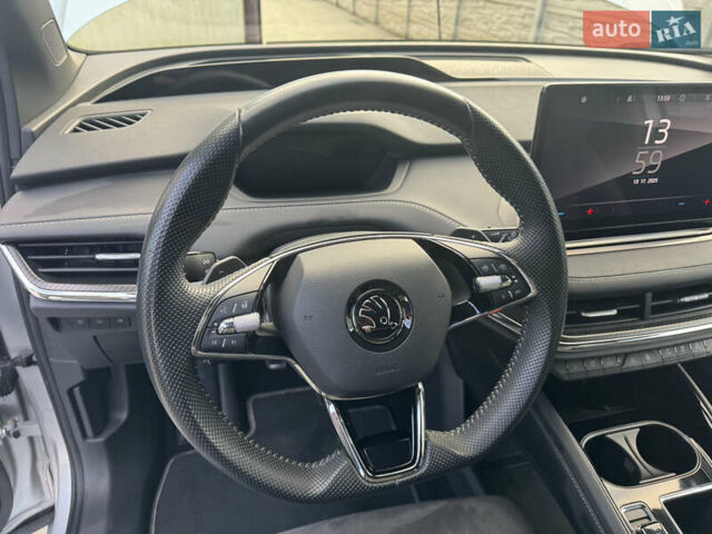 Серый Шкода Enyaq iV, объемом двигателя 0 л и пробегом 202 тыс. км за 25950 $, фото 16 на Automoto.ua