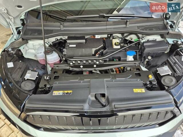 Серый Шкода Enyaq iV, объемом двигателя 0 л и пробегом 27 тыс. км за 32500 $, фото 16 на Automoto.ua