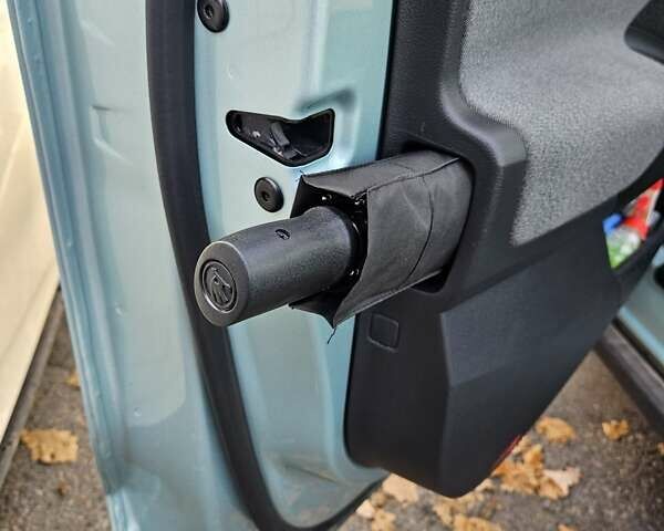 Сірий Шкода Enyaq iV, об'ємом двигуна 0 л та пробігом 70 тис. км за 24200 $, фото 2 на Automoto.ua