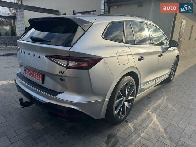 Серый Шкода Enyaq iV, объемом двигателя 0 л и пробегом 202 тыс. км за 25950 $, фото 4 на Automoto.ua