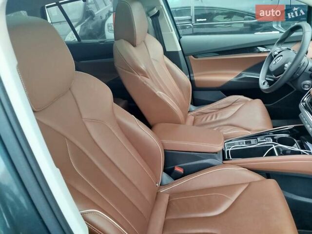 Серый Шкода Enyaq iV, объемом двигателя 0 л и пробегом 180 тыс. км за 22222 $, фото 9 на Automoto.ua
