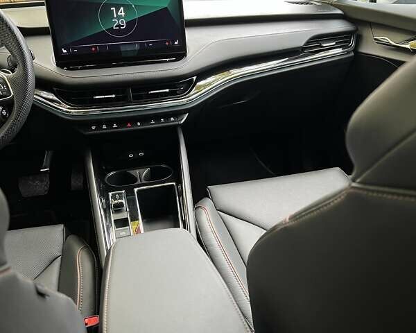 Серый Шкода Enyaq iV, объемом двигателя 0 л и пробегом 78 тыс. км за 27900 $, фото 9 на Automoto.ua