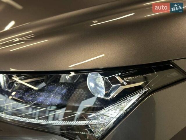 Серый Шкода Enyaq iV, объемом двигателя 0 л и пробегом 135 тыс. км за 26900 $, фото 9 на Automoto.ua