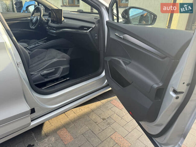 Серый Шкода Enyaq iV, объемом двигателя 0 л и пробегом 202 тыс. км за 25950 $, фото 13 на Automoto.ua