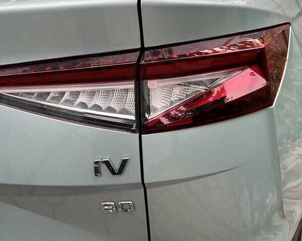 Серый Шкода Enyaq iV, объемом двигателя 0 л и пробегом 78 тыс. км за 27900 $, фото 2 на Automoto.ua