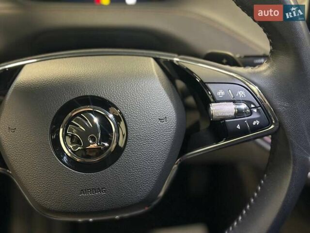 Серый Шкода Enyaq iV, объемом двигателя 0 л и пробегом 135 тыс. км за 26900 $, фото 15 на Automoto.ua