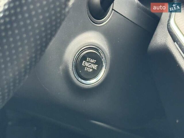 Серый Шкода Enyaq iV, объемом двигателя 0 л и пробегом 46 тыс. км за 31690 $, фото 33 на Automoto.ua