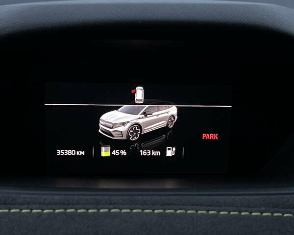 Сірий Шкода Enyaq iV, об'ємом двигуна 0 л та пробігом 35 тис. км за 35800 $, фото 13 на Automoto.ua