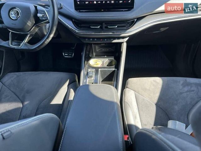 Сірий Шкода Enyaq iV, об'ємом двигуна 0 л та пробігом 44 тис. км за 33400 $, фото 13 на Automoto.ua