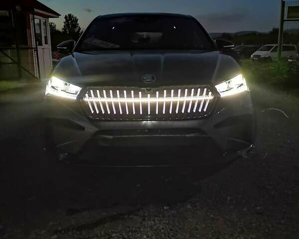 Серый Шкода Enyaq iV, объемом двигателя 0 л и пробегом 41 тыс. км за 33300 $, фото 80 на Automoto.ua