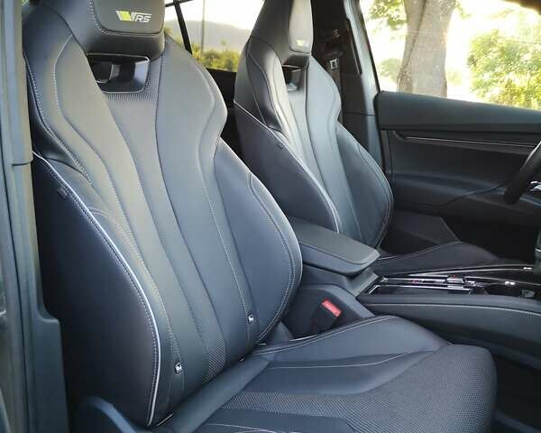 Серый Шкода Enyaq iV, объемом двигателя 0 л и пробегом 41 тыс. км за 33300 $, фото 5 на Automoto.ua