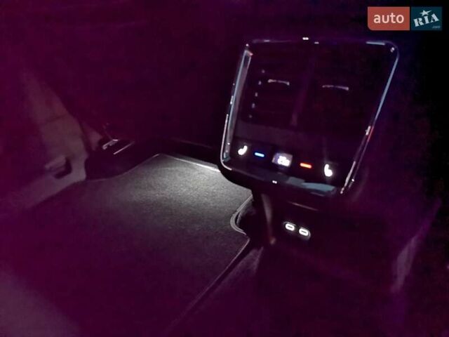 Серый Шкода Enyaq iV, объемом двигателя 0 л и пробегом 41 тыс. км за 33300 $, фото 70 на Automoto.ua