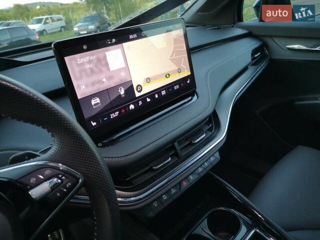 Серый Шкода Enyaq iV, объемом двигателя 0 л и пробегом 41 тыс. км за 33300 $, фото 36 на Automoto.ua