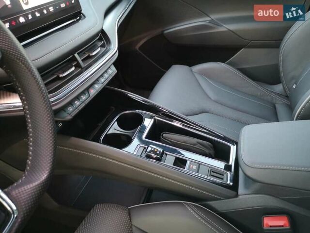 Серый Шкода Enyaq iV, объемом двигателя 0 л и пробегом 41 тыс. км за 33300 $, фото 37 на Automoto.ua