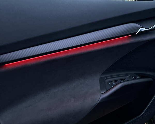 Сірий Шкода Enyaq iV, об'ємом двигуна 0 л та пробігом 35 тис. км за 35800 $, фото 10 на Automoto.ua