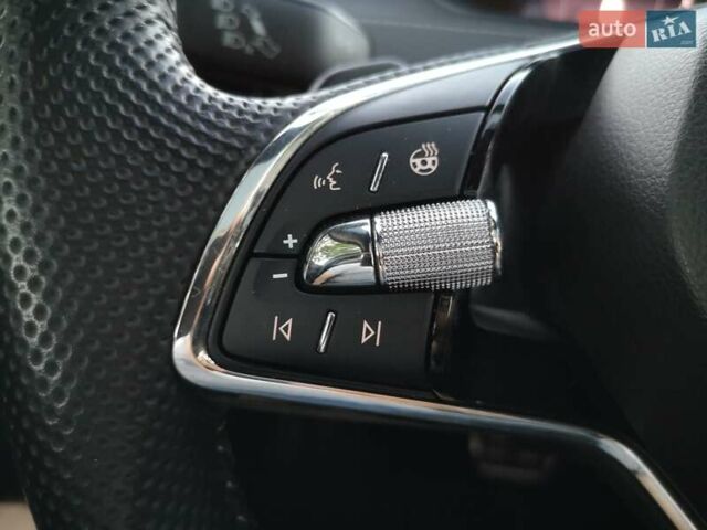 Серый Шкода Enyaq iV, объемом двигателя 0 л и пробегом 41 тыс. км за 33300 $, фото 50 на Automoto.ua