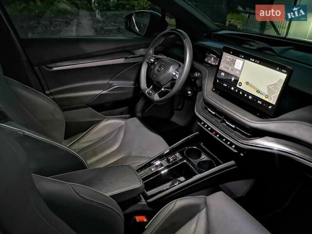 Серый Шкода Enyaq iV, объемом двигателя 0 л и пробегом 41 тыс. км за 33300 $, фото 63 на Automoto.ua