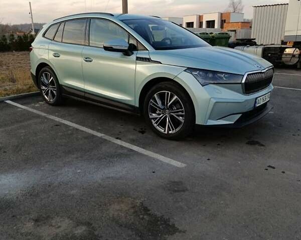 Серый Шкода Enyaq iV, объемом двигателя 0 л и пробегом 1 тыс. км за 28500 $, фото 2 на Automoto.ua