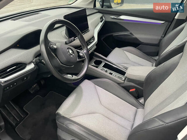 Серый Шкода Enyaq iV, объемом двигателя 0 л и пробегом 105 тыс. км за 23800 $, фото 8 на Automoto.ua