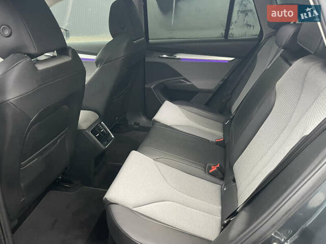 Серый Шкода Enyaq iV, объемом двигателя 0 л и пробегом 105 тыс. км за 23800 $, фото 11 на Automoto.ua