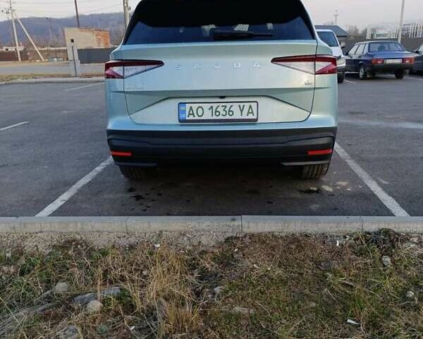 Серый Шкода Enyaq iV, объемом двигателя 0 л и пробегом 1 тыс. км за 28500 $, фото 4 на Automoto.ua