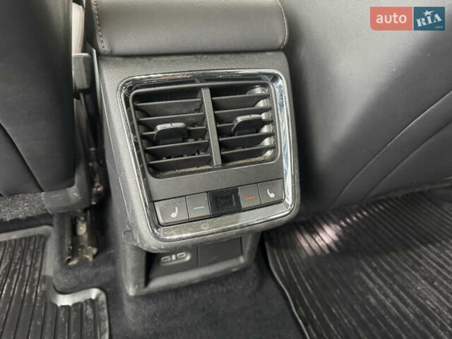 Синий Шкода Enyaq iV, объемом двигателя 0 л и пробегом 280 тыс. км за 17800 $, фото 39 на Automoto.ua