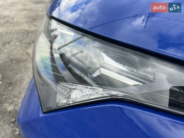 Синий Шкода Enyaq iV, объемом двигателя 0 л и пробегом 97 тыс. км за 19900 $, фото 7 на Automoto.ua
