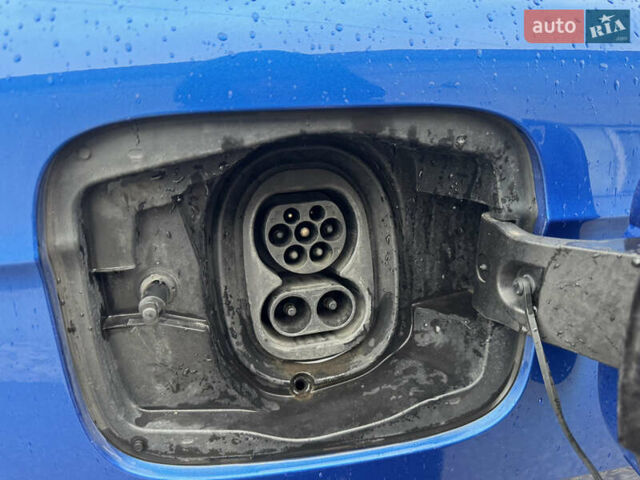 Синий Шкода Enyaq iV, объемом двигателя 0 л и пробегом 280 тыс. км за 17800 $, фото 41 на Automoto.ua