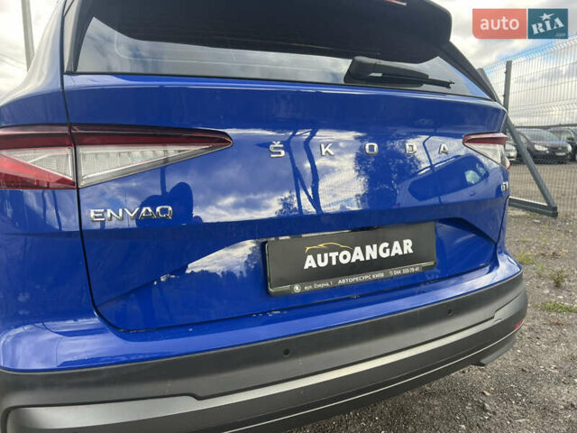 Синий Шкода Enyaq iV, объемом двигателя 0 л и пробегом 97 тыс. км за 19900 $, фото 16 на Automoto.ua