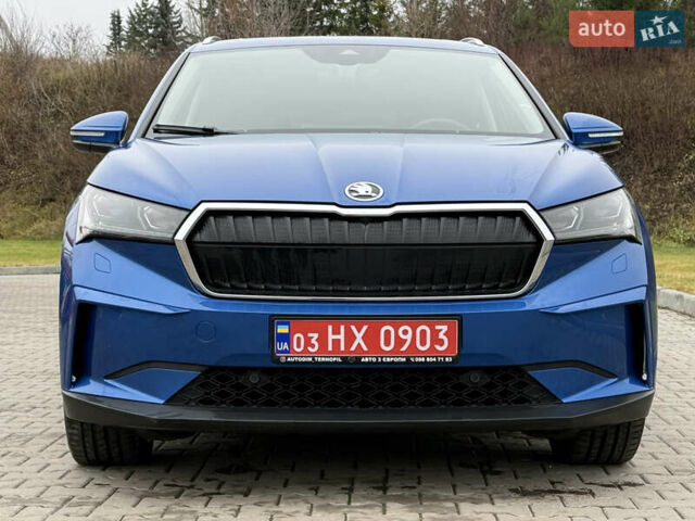 Синий Шкода Enyaq iV, объемом двигателя 0 л и пробегом 149 тыс. км за 21900 $, фото 1 на Automoto.ua